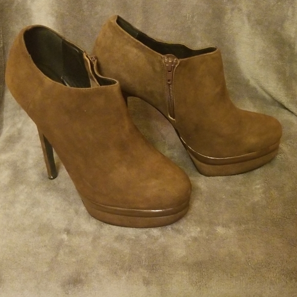 Kelsi Dagger Women's Booties - Picture 1 of 7